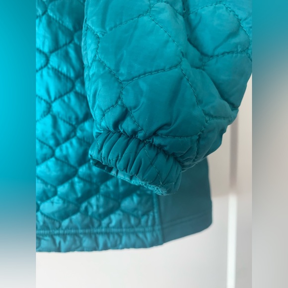 L.L. Bean quilted teal zip up thermal jacket. Size extra small. - Picture 8 of 12